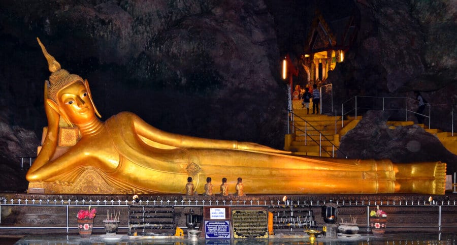 Golden reclining Buddha