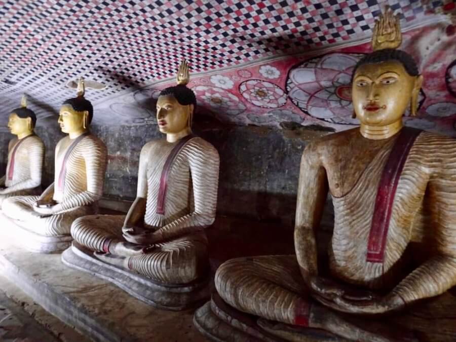Buddhas in cave 6 days in Sri Lanka