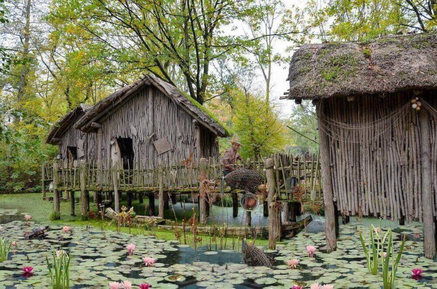 fisherman homes with lily pads