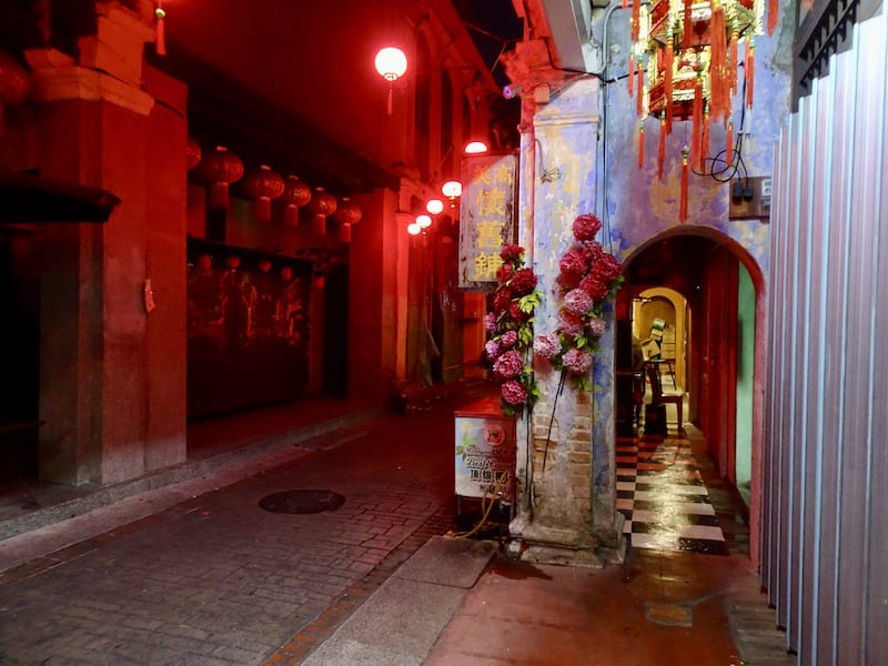 Ipoh 5 foot way with colorful archway and red lanterns