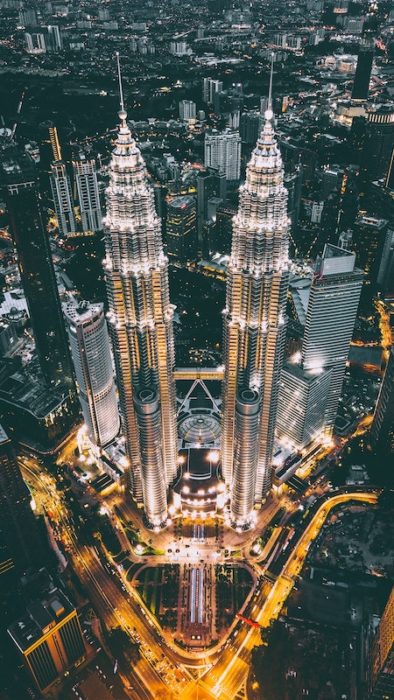 The Petronas towers in Kuala Lumpur at night