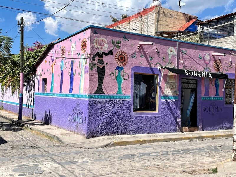 pink and purple mural in Ajijic
