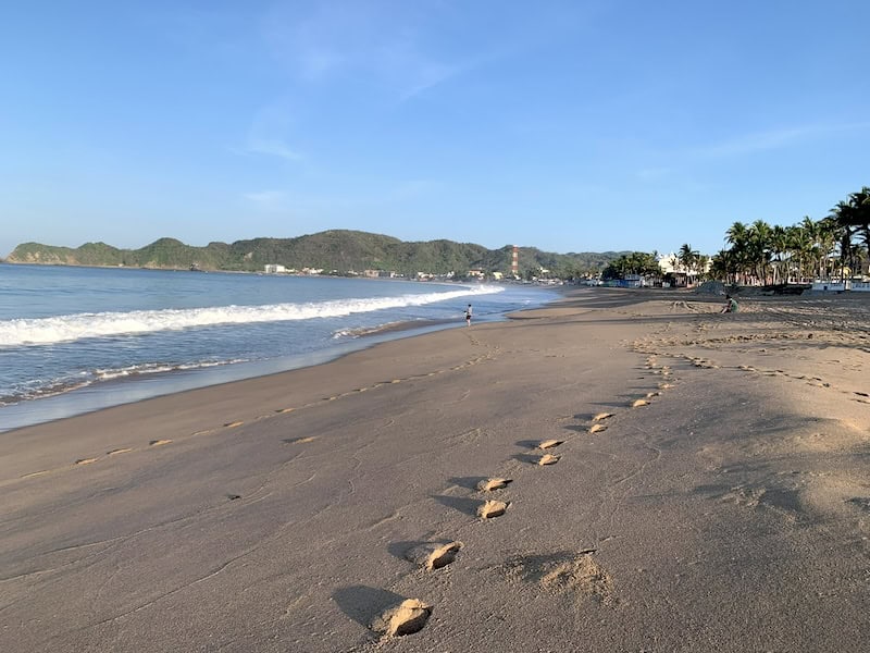 footprints in the sand in Melaque